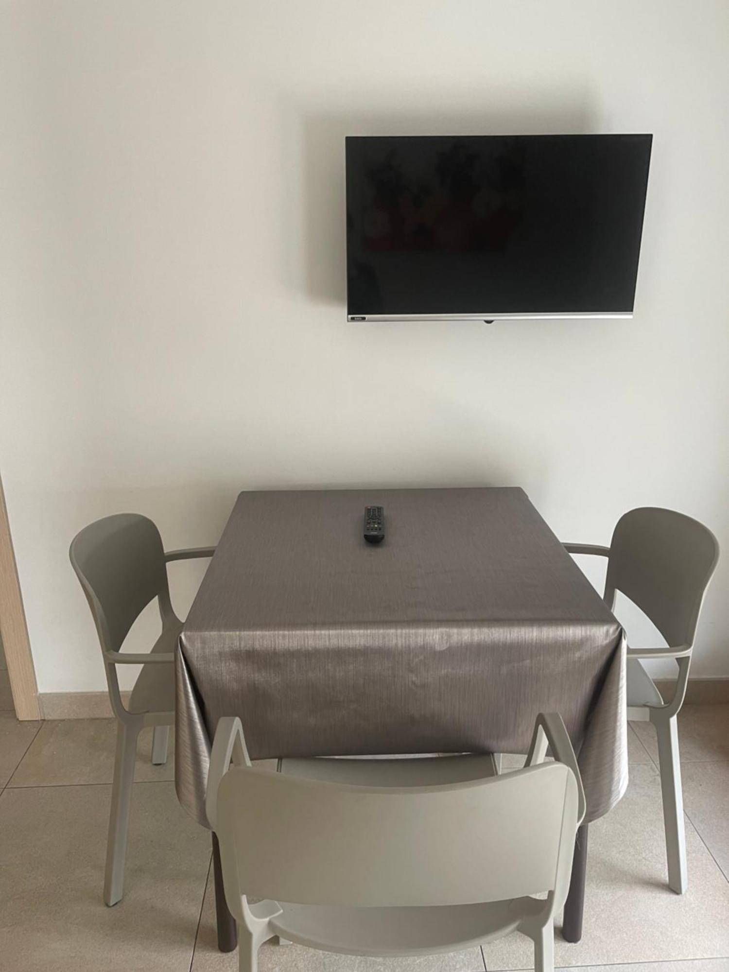 Residence Siesta Римини Екстериор снимка