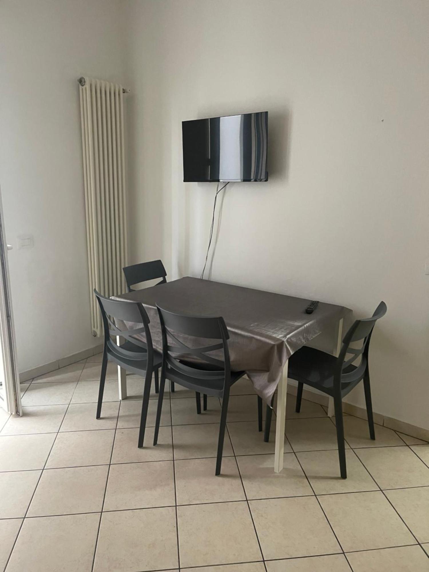 Residence Siesta Римини Екстериор снимка