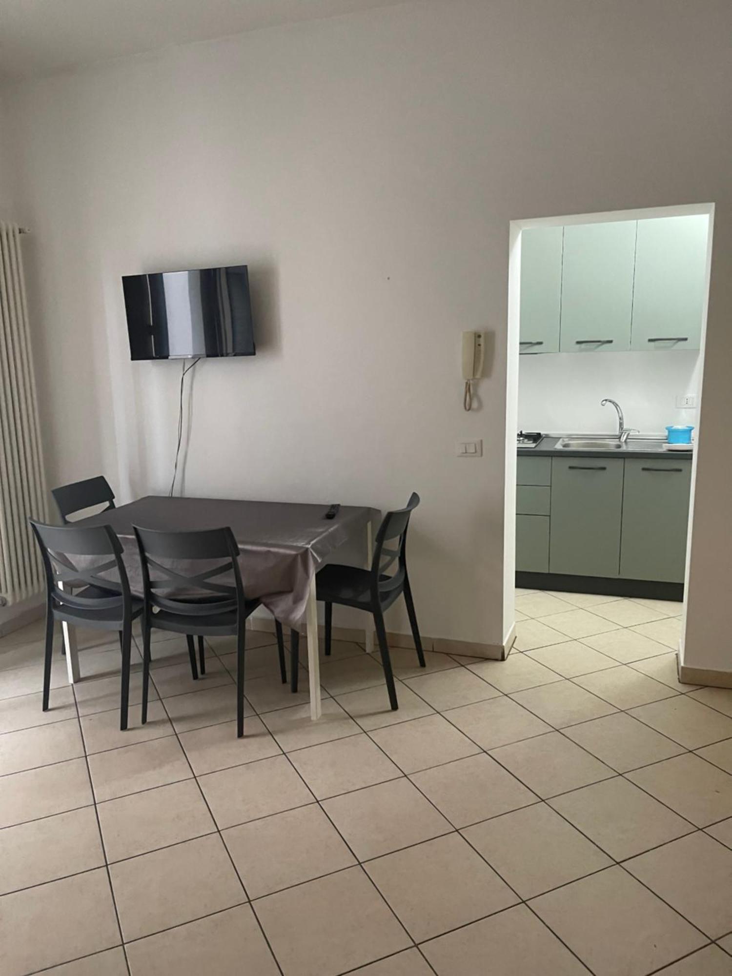 Residence Siesta Римини Екстериор снимка
