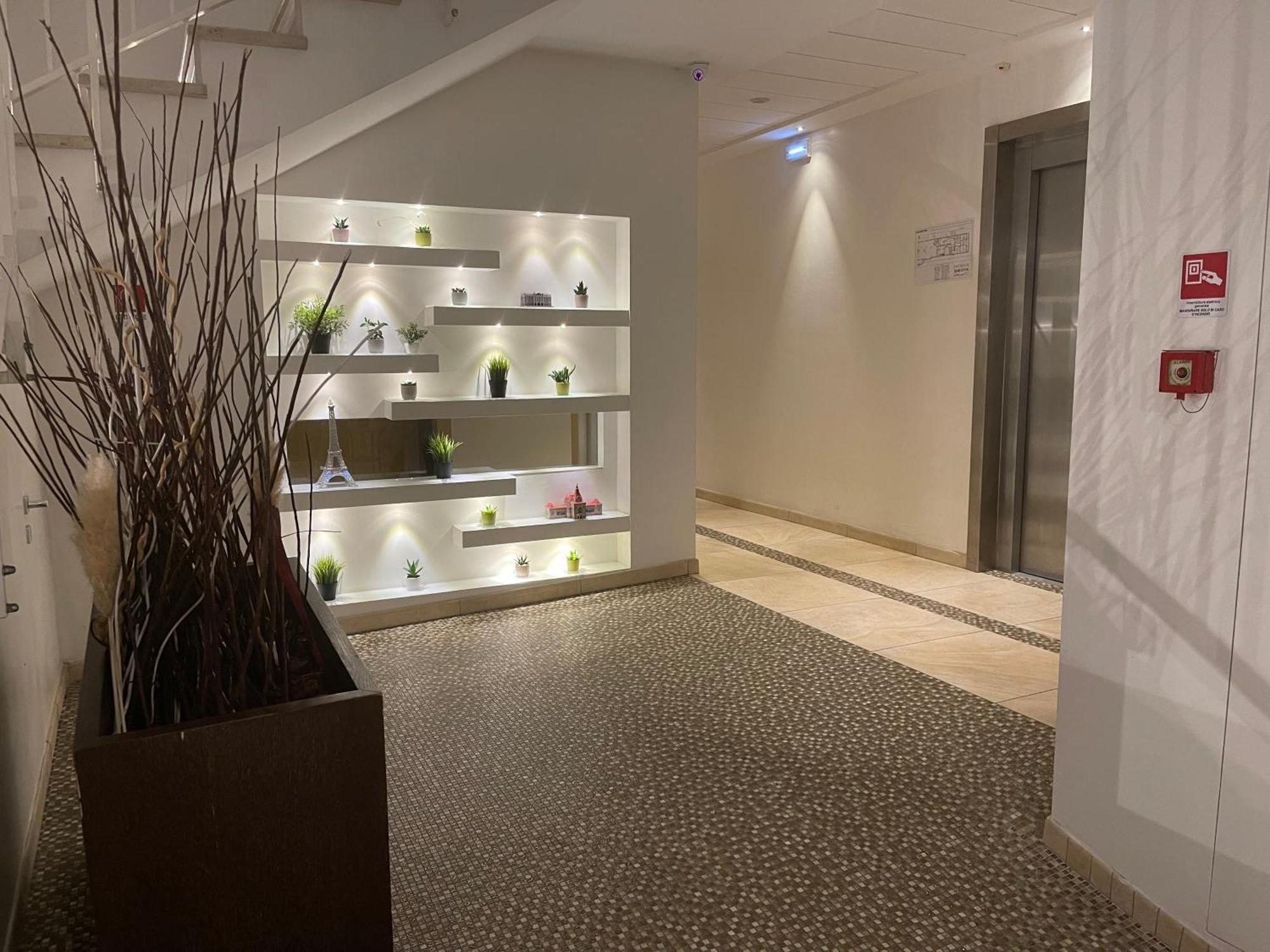 Residence Siesta Римини Екстериор снимка