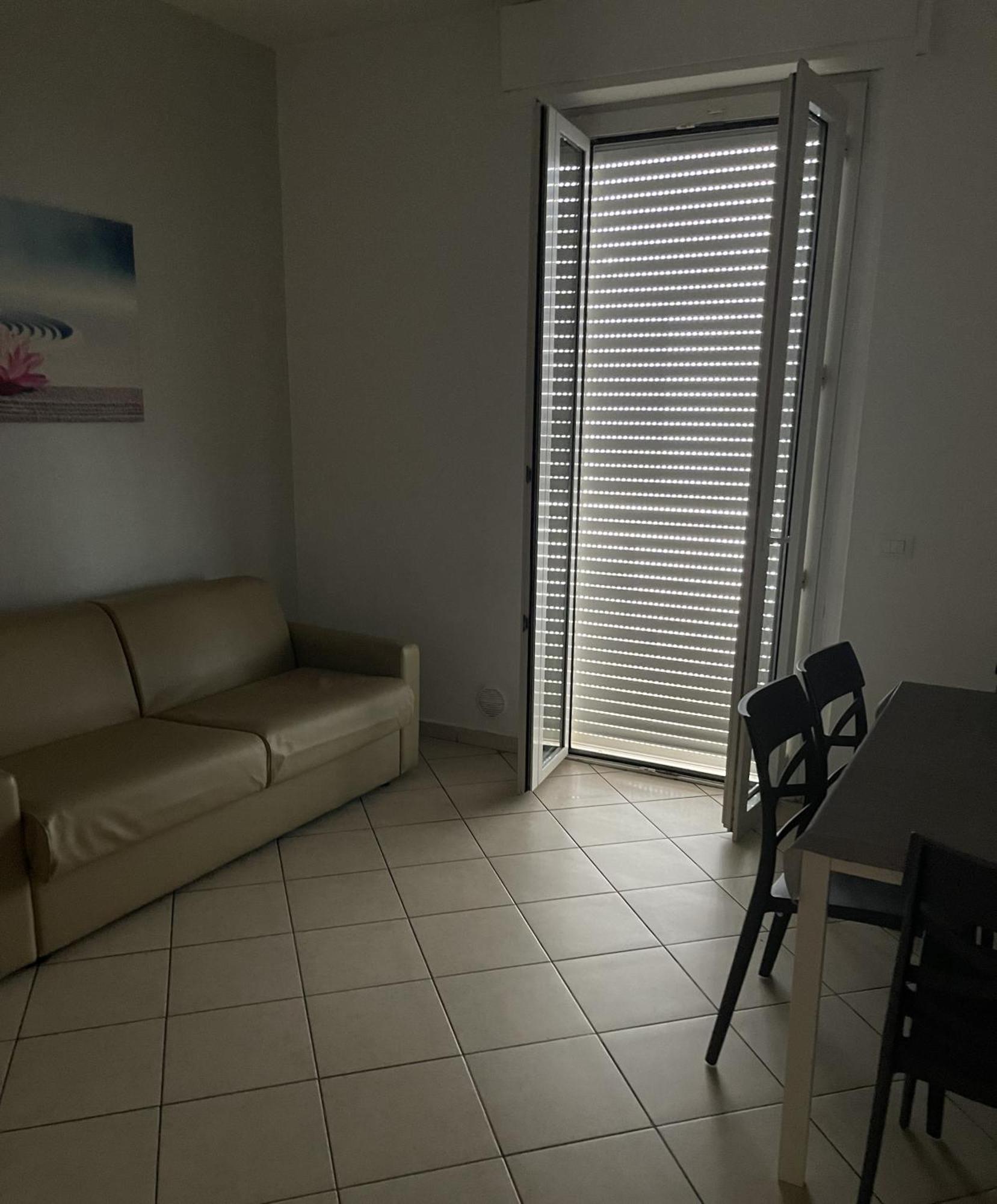 Residence Siesta Римини Екстериор снимка